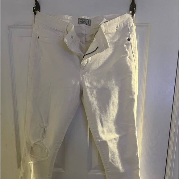 White A&F Jeans - Picture 5 of 5